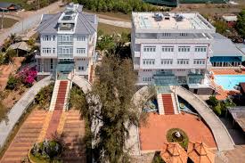 Cần khu nghỉ mát kỳ nam1